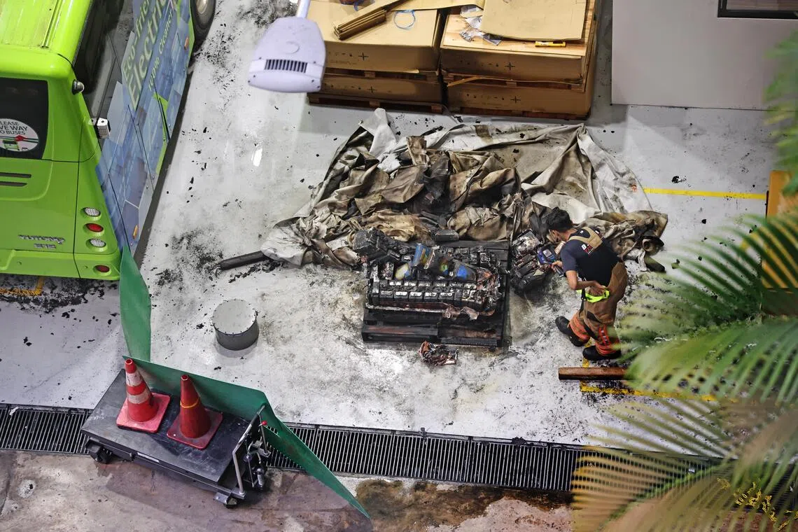 CMG20260325-Darwis01 陈渊庄/ 柏汝/ Tower Transit electric bus battery in ashes [160 Sin Ming Drive]