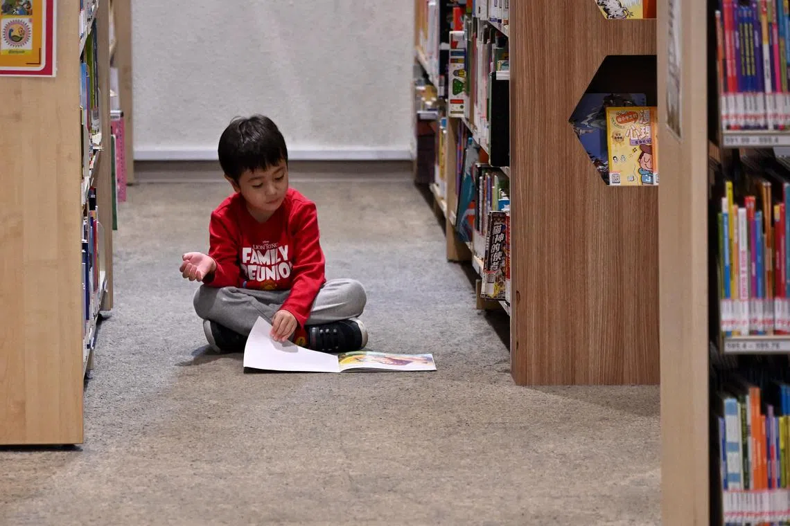 If there are interesting books that children want to read in the home, reading becomes a viable entertainment option.