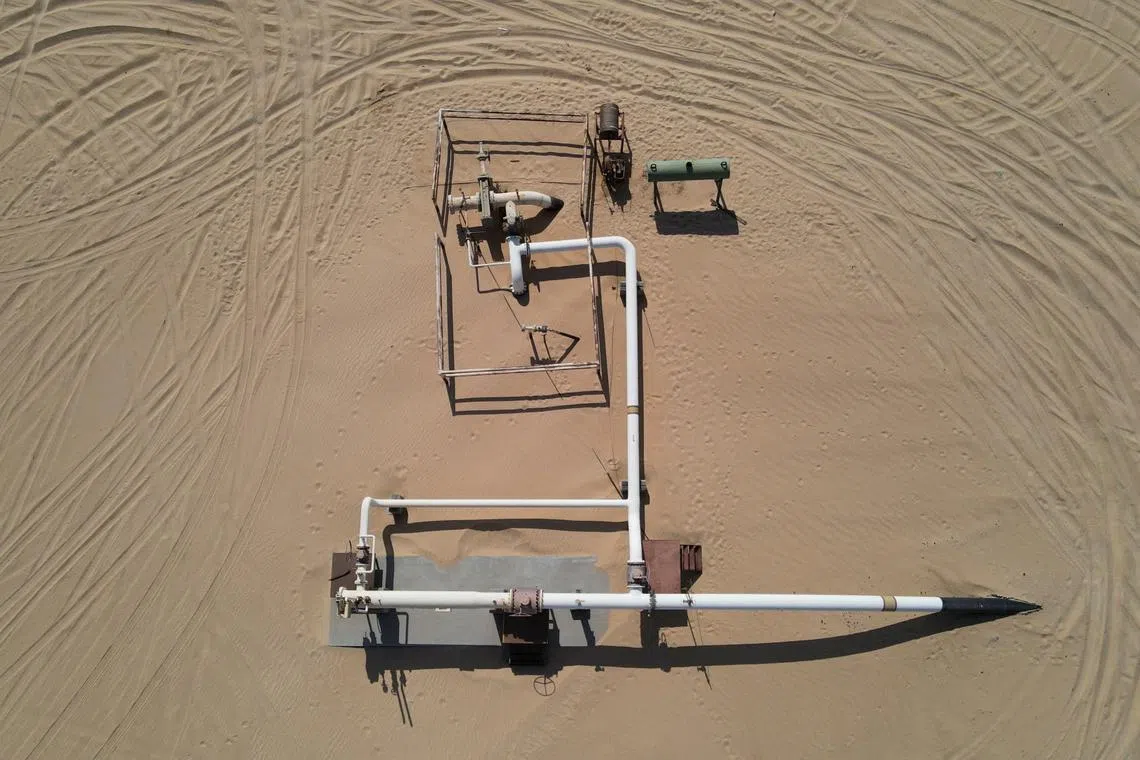 A general drone view shows the Nafoora oil field in Jakharrah, Libya, August 27, 2024. REUTERS/Jawhar Deehoum/File Photo