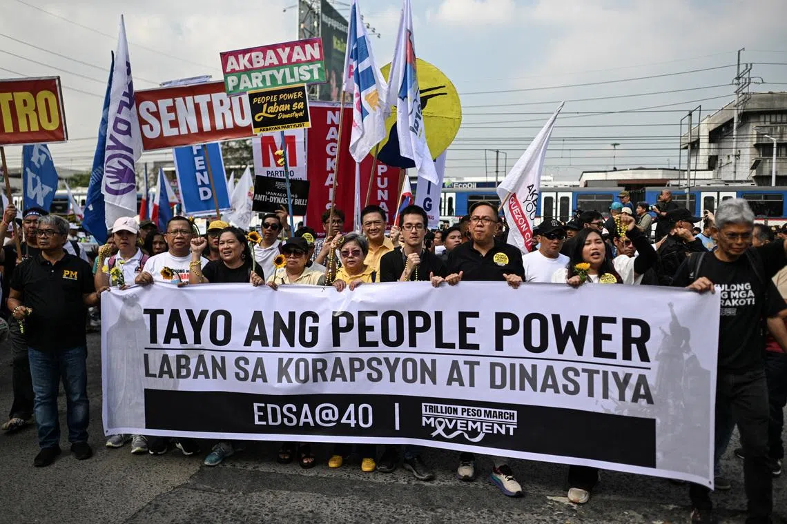 40 years after dictatorship, Philippines struggles with entrenched political dynasties