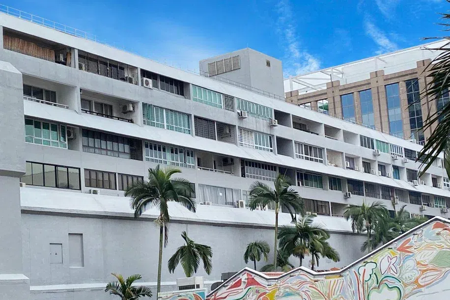 Rear block of The Centrepoint.