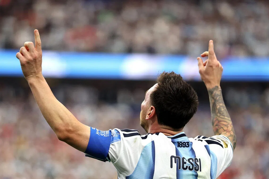 ARLINGTON, TEXAS - JUNE 22: Lionel Messi #10 of Argentina celebrates scoring his team's second goal during the FIFA World Cup 2026 Group J match between Argentina and Austria at Dallas Stadium on June 22, 2026 in Arlington, Texas. Francois Nel/Getty Images/AFP (Photo by Francois Nel / GETTY IMAGES NORTH AMERICA / Getty Images via AFP)
