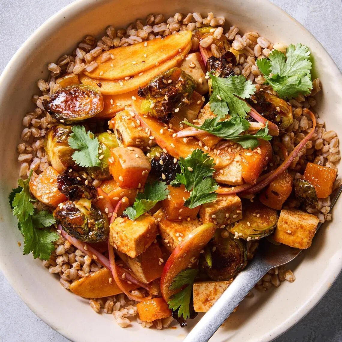 The seven tricks bring soul and excitement, flavour and texture, so your bowl will be every bit as practical and nourishing – but with more heart.