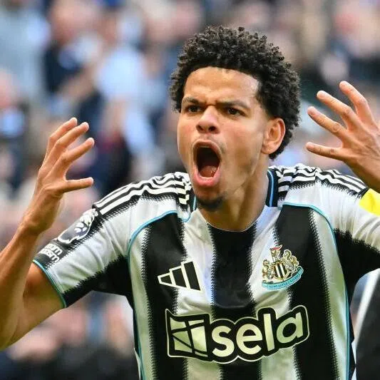 Newcastle United's Danish striker William Osula celebrates scoring the team's third goal over West Ham United at St James' Park in Newcastle-upon-Tyne, England on May 17.