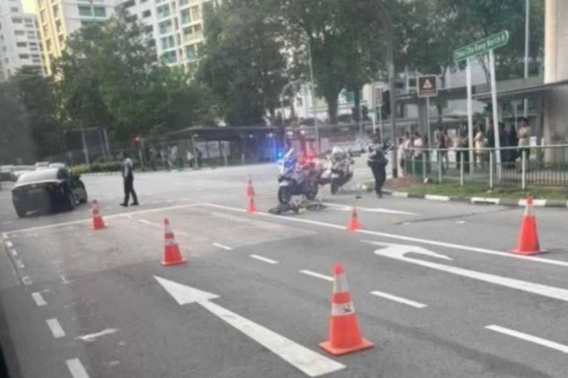 The police said they were alerted to the accident in Choa Chu Kang North 6, towards Choa Chu Kang Way, at 5.05am on April 29.