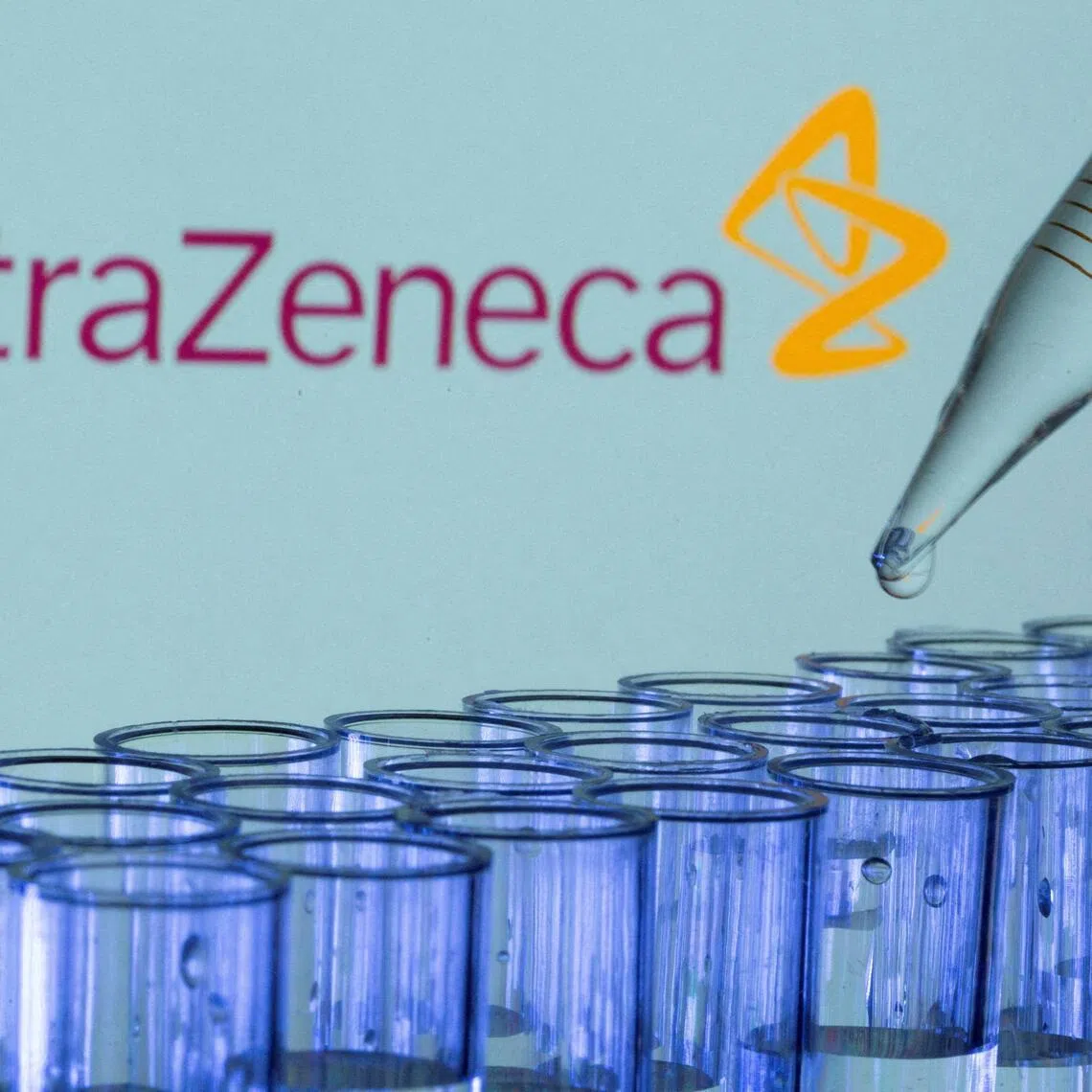 Reports said that the two drugmakers had held preliminary talks about a possible deal that would create a pharmaceutical behemoth with a combined value of nearly US$400 billion.