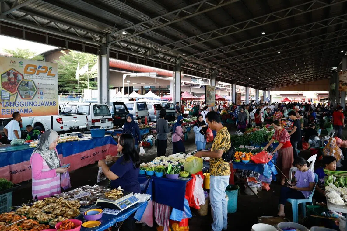 Gross domestic product quickened 4.2 per cent in the January-March period, according to Malaysia’s central bank and statistics department.