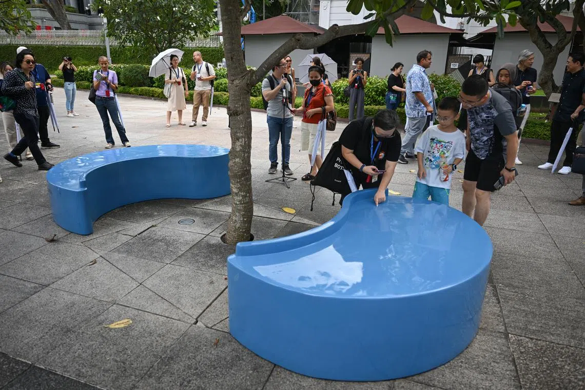 Joyce Beetuan Koh’s A Micropolyphonic Stage is a pair of quote marks found along the Singapore River.