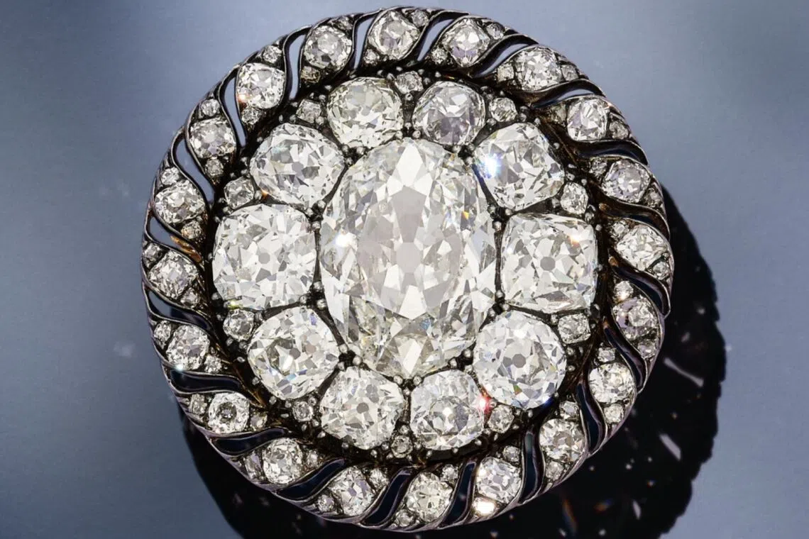 The unique brooch laden with old mine-cut diamonds, will be the star piece at Sotheby’s annual Royal & Nobel Jewels Sale in Geneva on Nov 12.