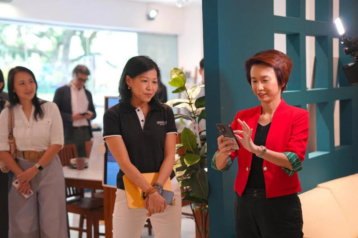 raretail - Scanteak chief executive officer Jamie Lim going through Scanteak's omnichannel retail management solutions with Minister of State for Trade and Industry Low Yen Ling.

Credit: Enterprise Singapore