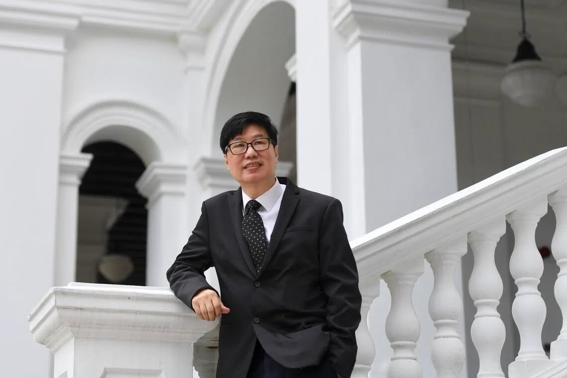 Gilbert Fan, a master medical social worker at the National Cancer Centre Singapore, received the Outstanding Social Worker Award, the highest accolade in the field, on 23 November 2021.