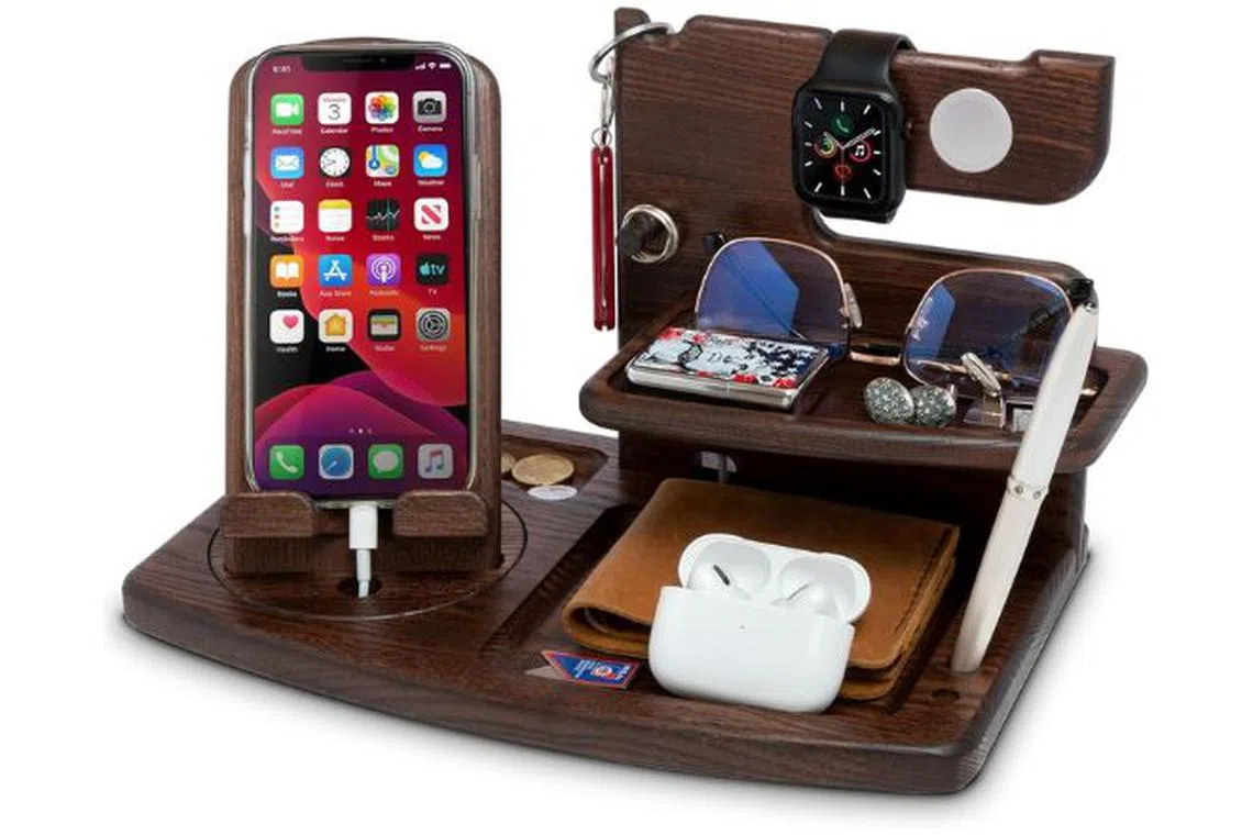 Rotating Phone Docking Station