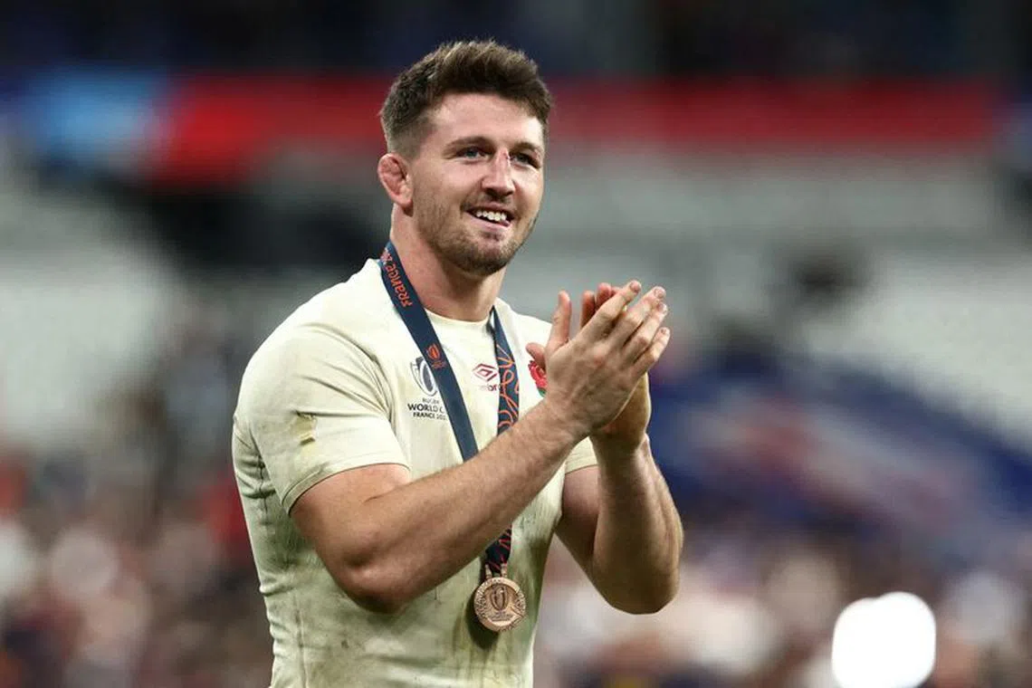 FILE PHOTO: Rugby Union - Rugby World Cup 2023 - Third Place Play-Off - Argentina v England - Stade de France, Saint-Denis, France - October 27, 2023  England's Tom Curry applauds fans after the match REUTERS/Stephanie Lecocq/File Photo