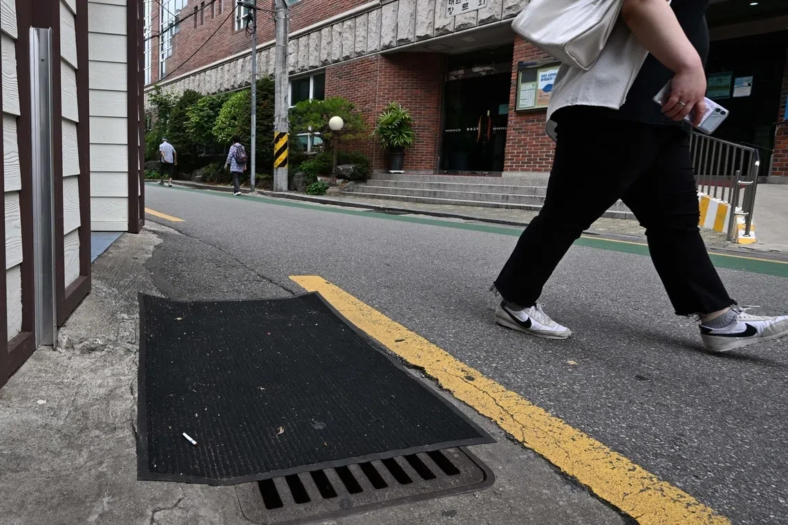 Why Seoul can’t shake its sewer smell