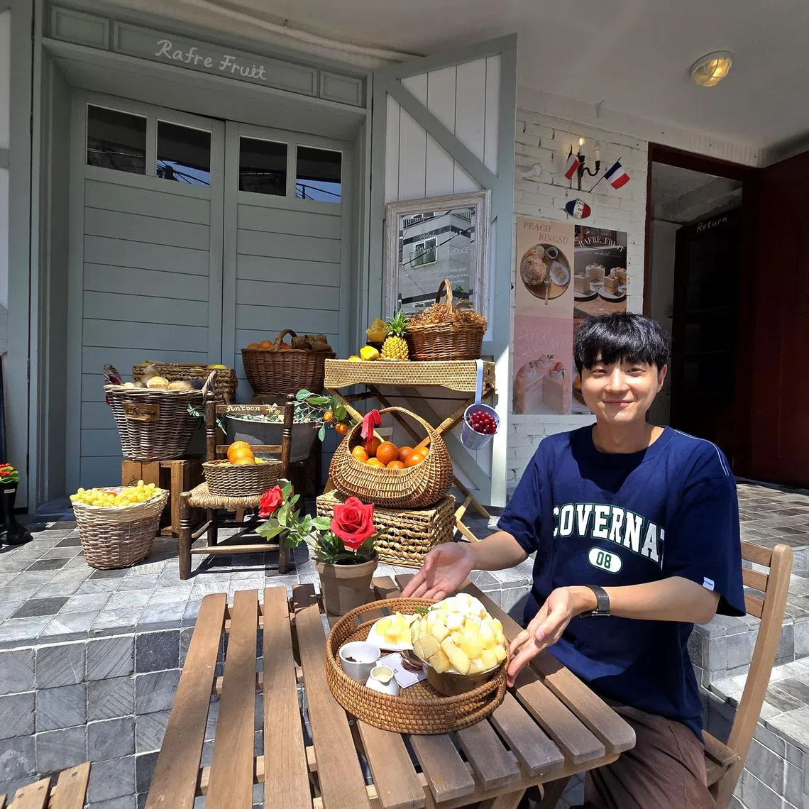 wtbingsu - Rafre Fruit cafe's owner Park Seong-woo threw away 20 boxes of peaches in July as the fruit did not meet his standards. Extreme weather conditions had made the fruit less sweet than expected. 

Credit: Wendy Teo/SPH