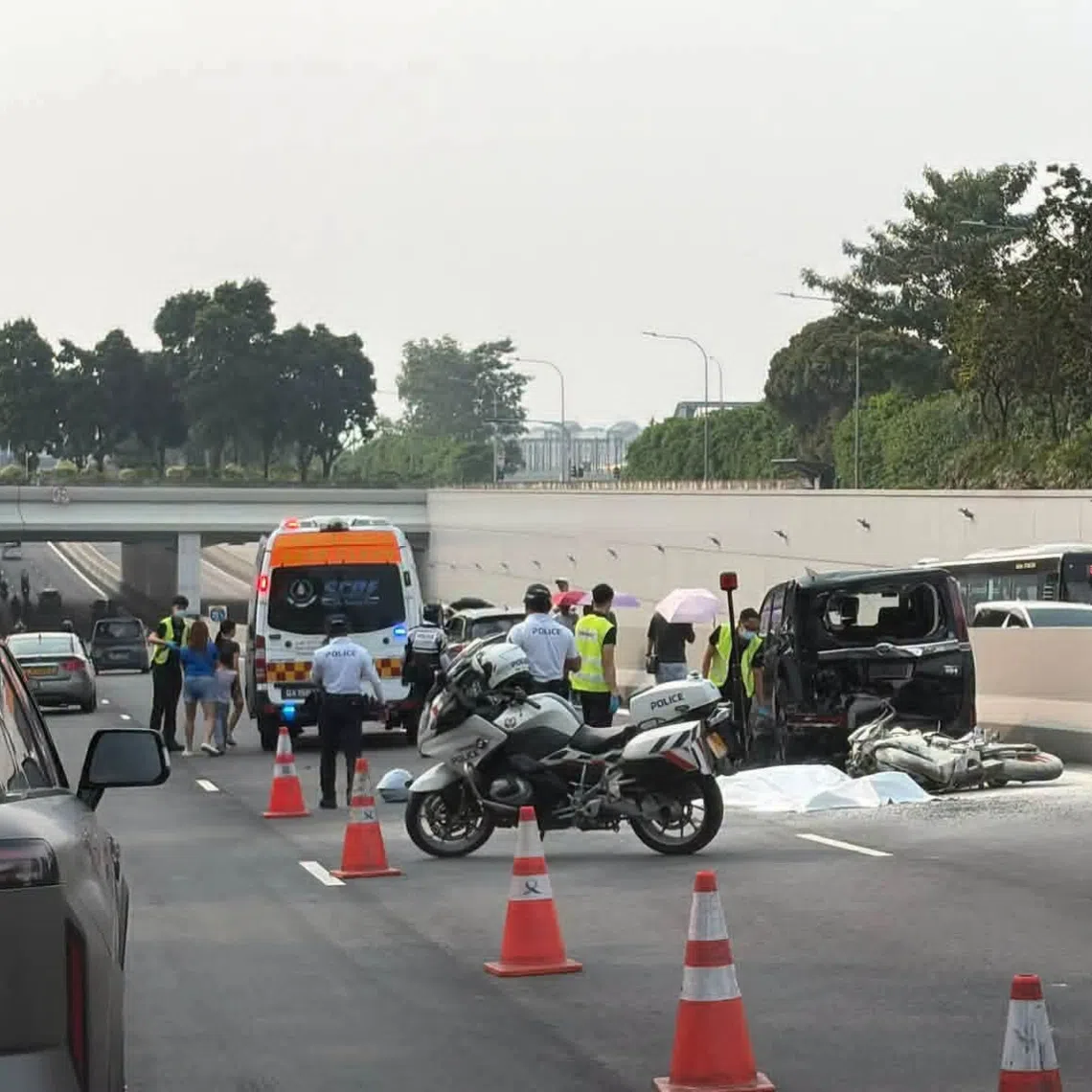 A 40-year-old male motorcyclist was pronounced dead at the scene by a Singapore Civil Defence Force (SCDF) paramedic.
