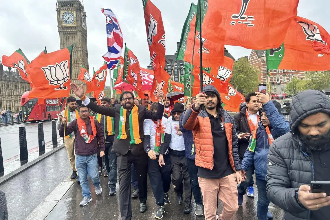 ddrmdiaspora - Members of the Indian diaspora in the UK at a "Run For Modi" event in London organised by the Overseas Friends of BJP (United Kingdom) on April 28. 

Credit: @OFBJPUKTN/X