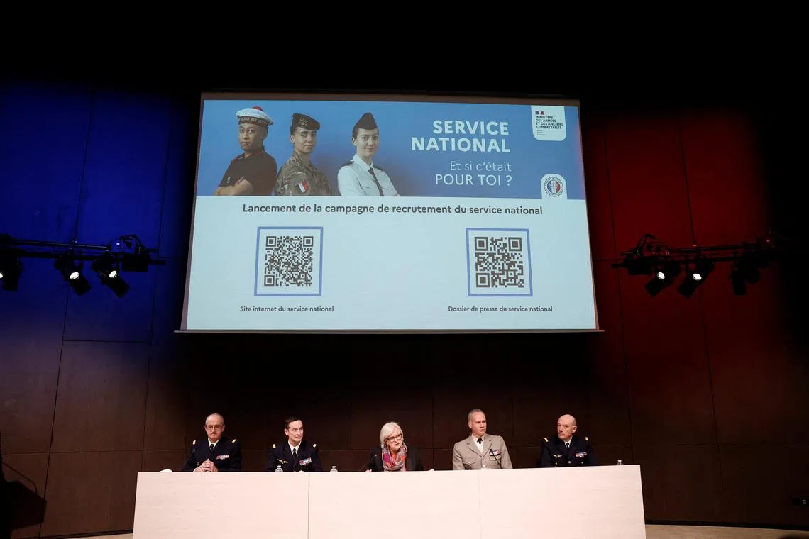 Admiral Nicolas Vaujour, Chief of Staff of the French Navy, Chief of Defence Staff of the French Armed Forces Fabien Mandon, French Defence and Veterans Minister Catherine Vautrin, General Pierre Schill, Chief of Staff of the Army, and Chief of Staff of the French Air and Space Force Jerome Bellanger attend a press conference to present the launch of the French national service recruitment campaign, in Paris, France, January 12, 2026. REUTERS/Benoit Tessier