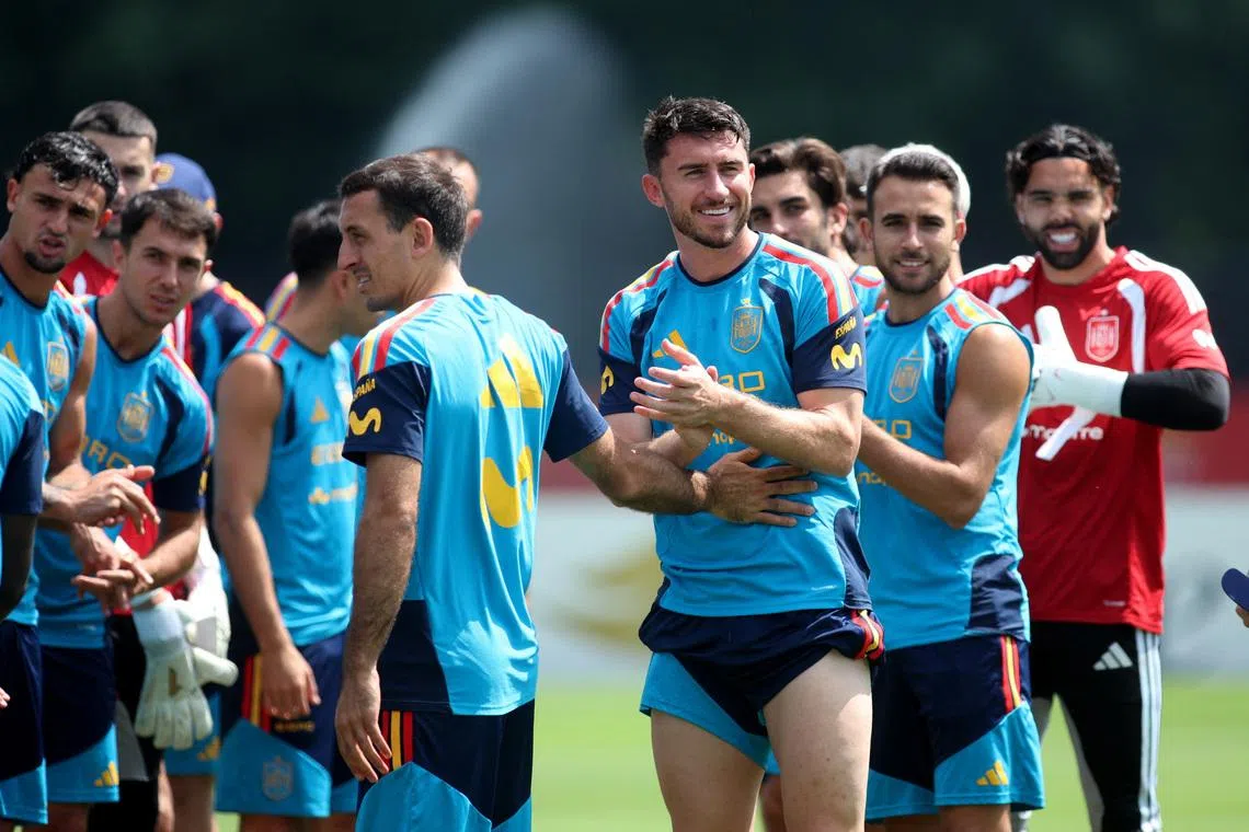 Soccer Football - FIFA World Cup 2026 - Spain Training - Baylor School, Chattanooga, Tennessee, U.S. - June 11, 2026  Spain's Aymeric Laporte, Mikel Oyarzabal and Eric Garcia during training IMAGN IMAGES via Reuters/Brett Davis