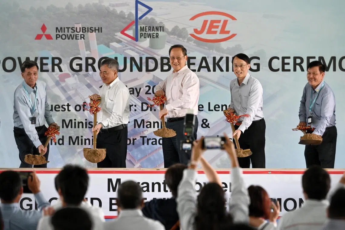 Second Minister for Trade and Industry Tan See Leng (centre) at the groundbreaking ceremony on May 19, 2023. With him is (from left) Meranti Power MD Tan Chor Kiat, EMA chairman Richard Lim, EMA CEO Ngiam Shih Chun and Meranti Power COO Thia Chye Seng.