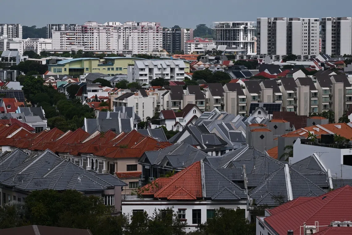 Singapore has maintained its “moderate bubble risk” status in the UBS Global Real Estate Bubble Index.