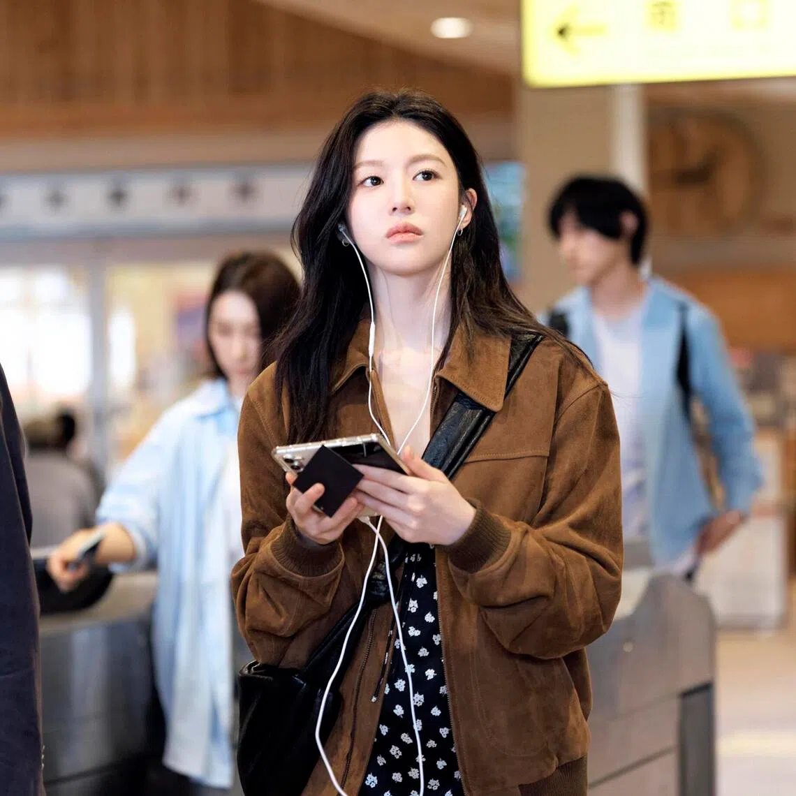 go29 - Go Youn-jung in Can This Love Be Translated?
Source/copyright: Netflix