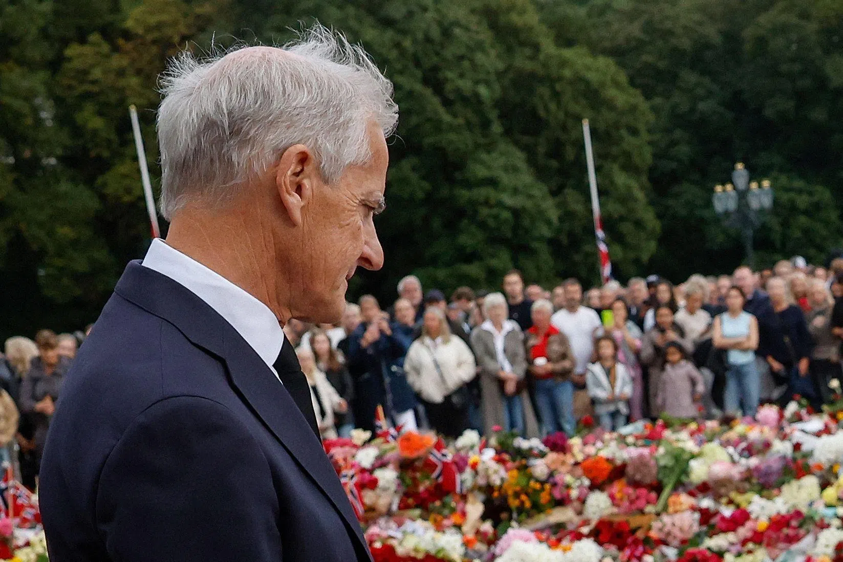 Norway’s Prime Minister, Jonas Gahr Store, visiting a makeshift memorial to the late King Harald V, at the Royal Palace square in Oslo, on Aug 29.
