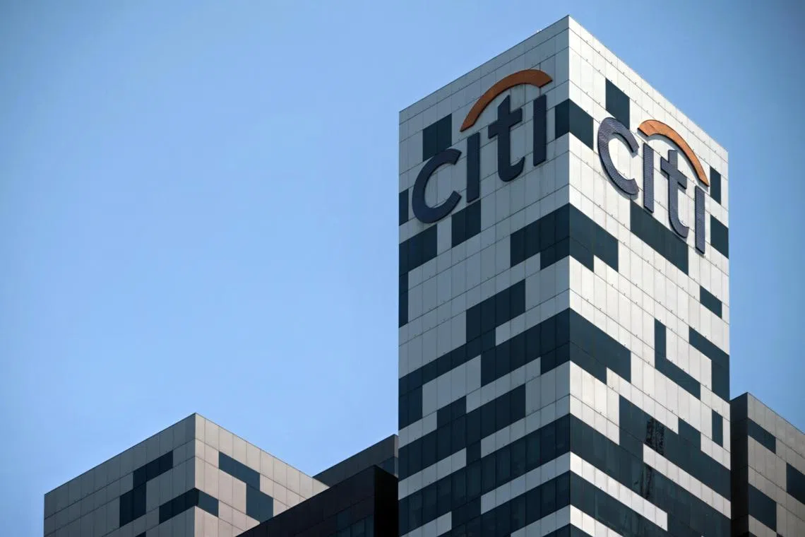 The private banking unit of Citigroup added 350 new clients last year, and more are being acquired, said chair and head of South Asia Lee Lung-Nien.