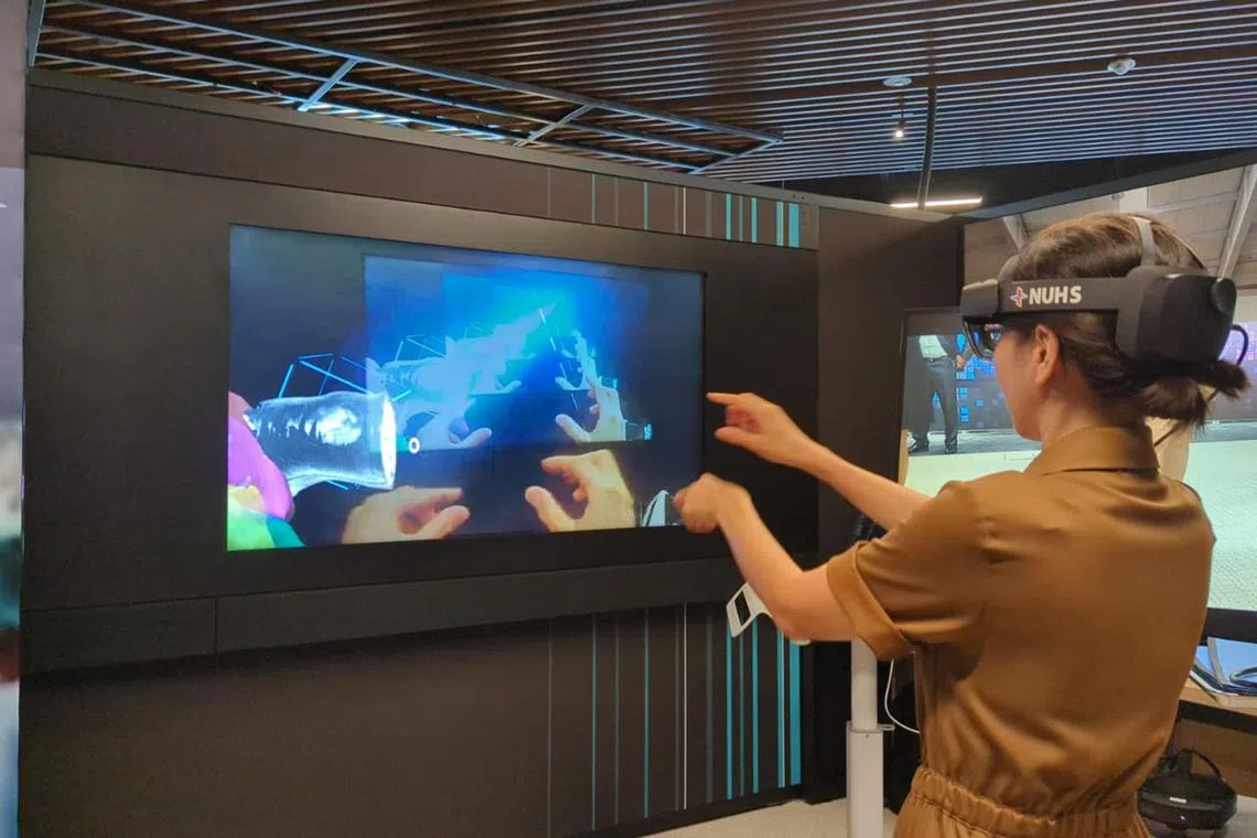 National University Hospital surgeons in Singapore have used the 5G-connected HoloLens 2 to assist with more than 50 heart, brain, spinal cord and liver surgeries to date - said to be a first in Southeast Asia. 