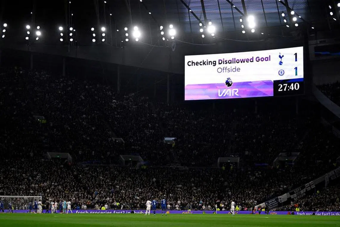 FILE PHOTO: Soccer Football - Premier League - Tottenham Hotspur v Chelsea - Tottenham Hotspur Stadium, London, Britain - November 6, 2023 General view of the big screen during a VAR review REUTERS/Tony Obrien/ File photo
