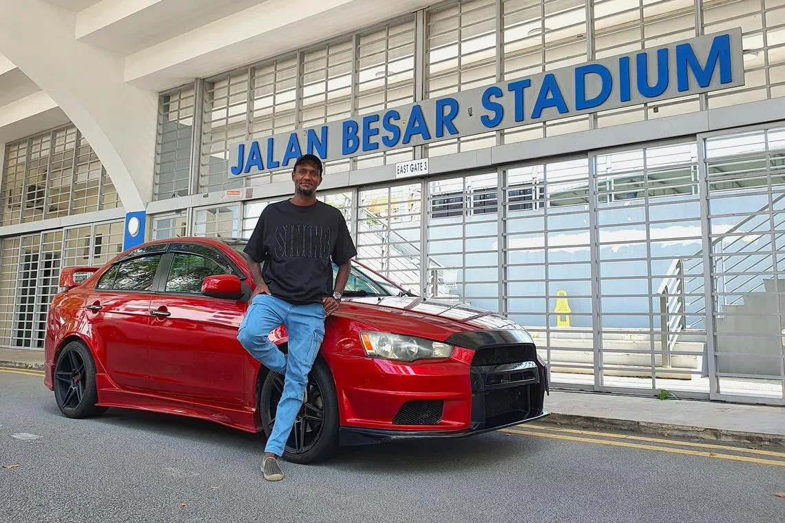 yymycar05 - Footballer Madhu Mohana and his Mitsubishi Lancer 1.5

Credit: Kong Yongyao