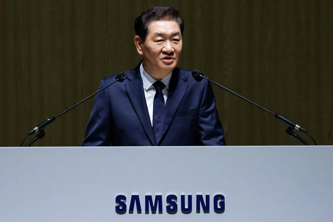 Samsung Electronics co-CEO Han Jong-hee was in charge of the tech giant's consumer electronics and mobile devices division. 