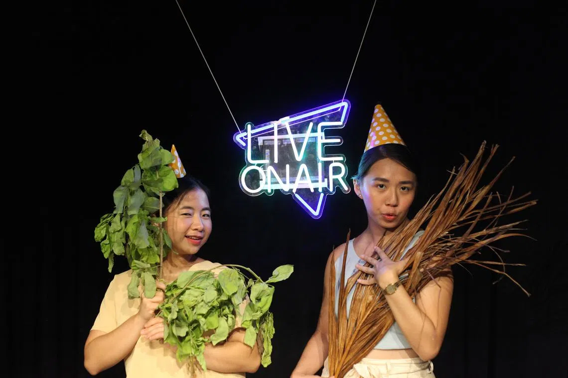 (from left) Cheryl Ho and Shannen Tan star in Gangguan's absurdist two-hander Do Rhinos Feel Their Horns?.




PHOTO: GANGGUAN