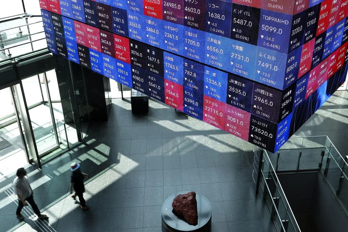 Japan eyes blockchain for instant stock, government bond settlement: Report