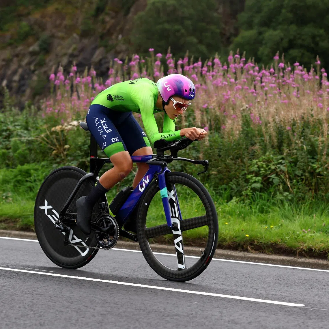 Cycling - UCI World Championships 2023 - Stirling, Scotland, Britain - August 10, 2023 Slovenia's Urska Zigart in action during the Women's Elite Individual Time Trial  REUTERS/Matthew Childs