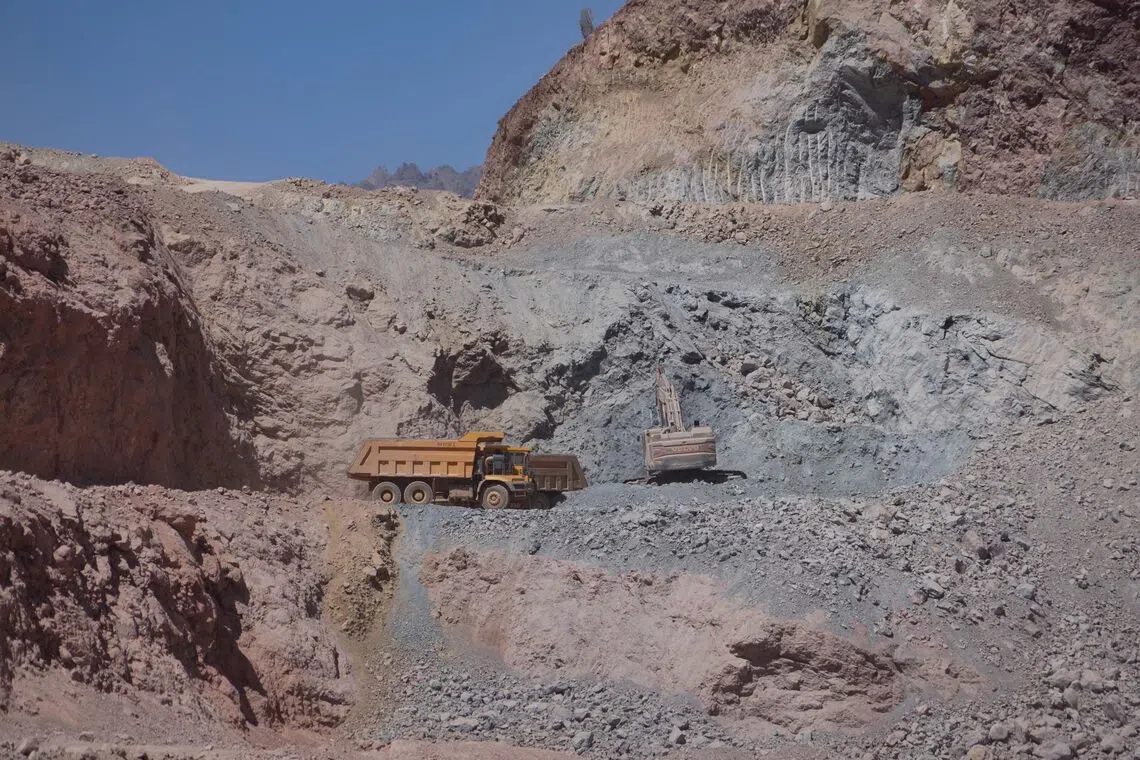 Antimony is used both in battery technology and by the arms industry to reinforce armour plating and ammunition.