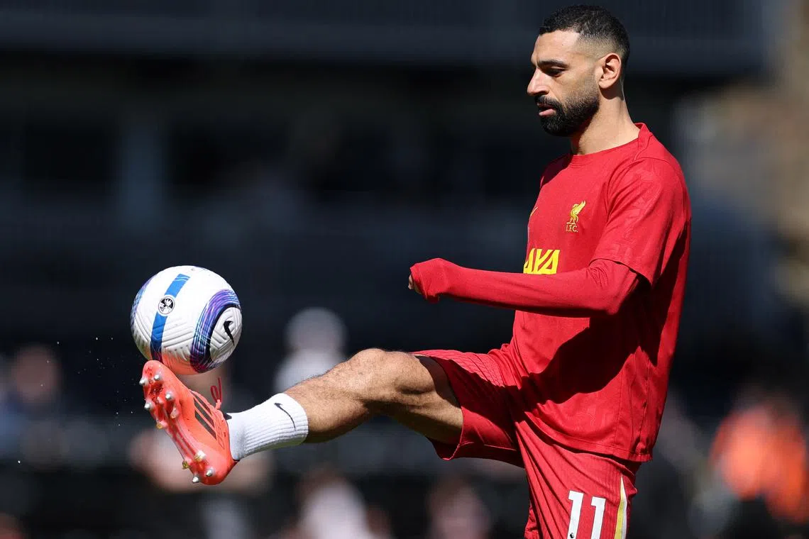 FILE PHOTO: Soccer Football - Premier League - Fulham v Liverpool - Craven Cottage, London, Britain - April 6, 2025 Liverpool's Mohamed Salah during the warm up before the match Action Images via Reuters/John Sibley/File Photo