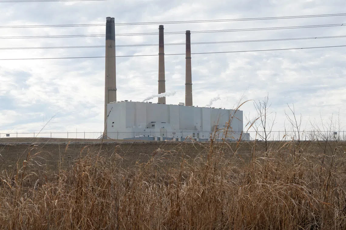 Trump administration poised to repeal carbon standards for coal, gas power plants