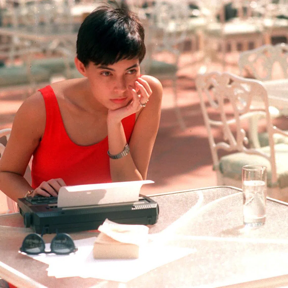 Book that Bonny Hicks was working on before
she died. Revisiting the legacy of a 1990s Singaporean icon.