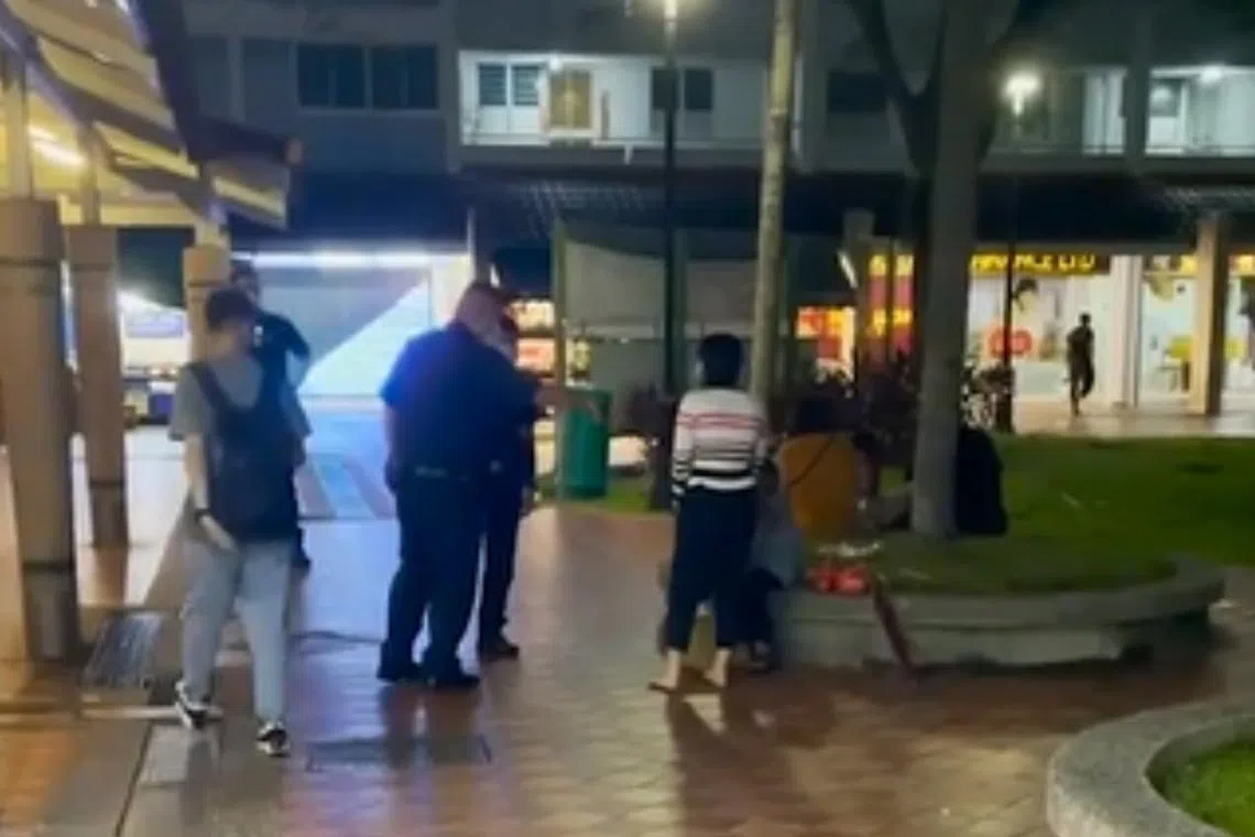 In the 2021 incident, police officers responded to a report about an elderly woman in Yishun who looked lost and was not wearing a mask.