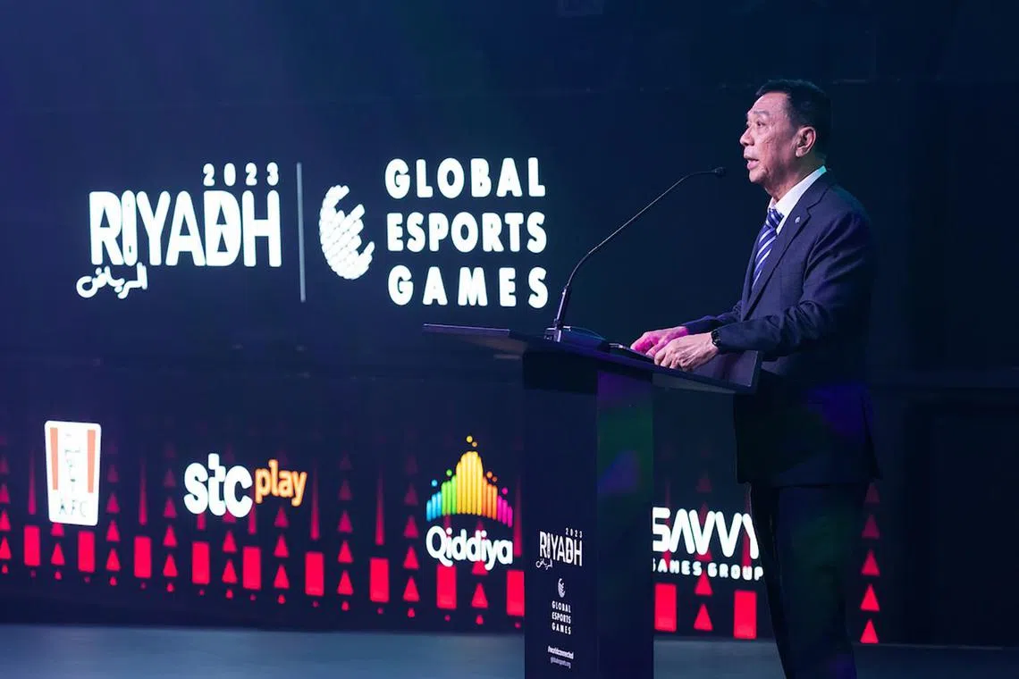dlgef14 - Singapore National Olympic Council secretary-general Chris Chan has been re-elected as the president of the Global E-sports Federation.


Credit: Global E-sports Federation