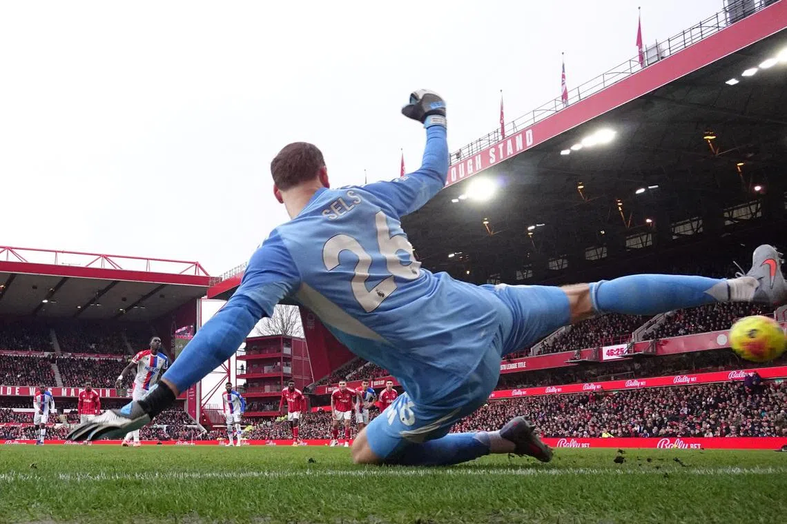 Soccer Football - Premier League - Nottingham Forest v Crystal Palace - The City Ground, Nottingham, Britain - February 1, 2026 Crystal Palace's Ismaila Sarr scores their first goal from the penalty spot past Nottingham Forest's Matz Sels Action Images via Reuters/Andrew Couldridge
