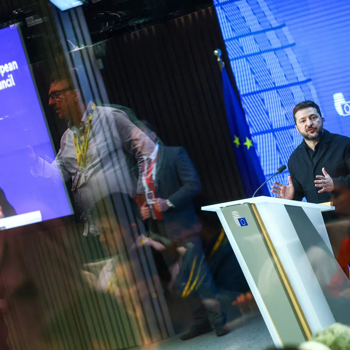 Ukrainian President Volodymyr Zelenskiy speaks during a press conference at a European Union leaders' summit in Brussels, Belgium, October 16, 2026. REUTERS/Yves Herman