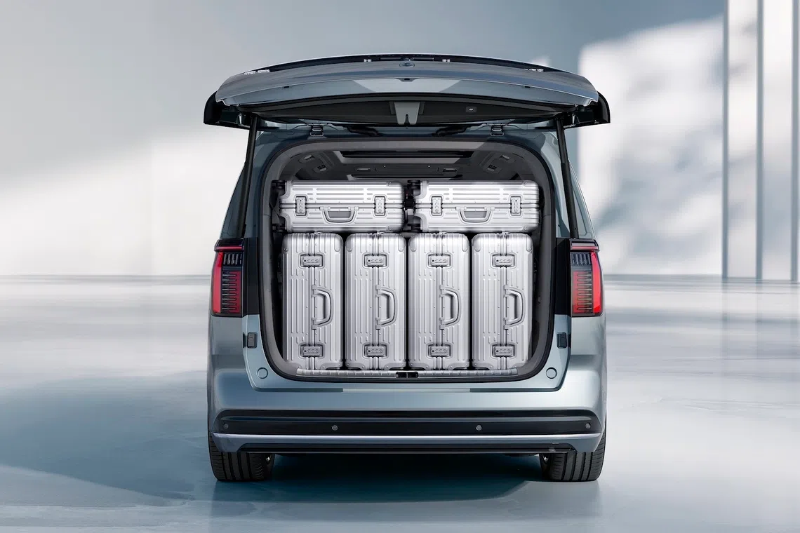 The Zeekr 009 has 574 litres of luggage space, which can be expanded to 2,979 litres.