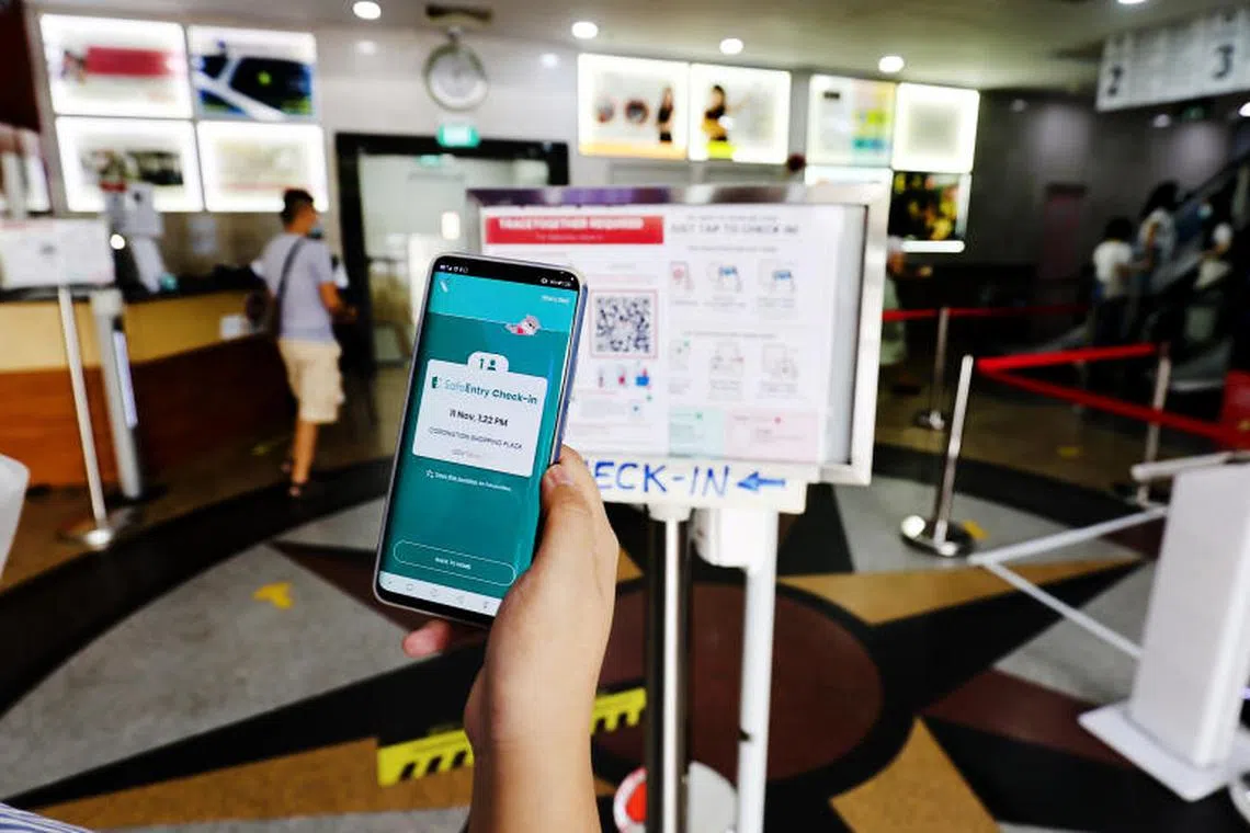 Members of the public can uninstall the TraceTogether app from their phones.