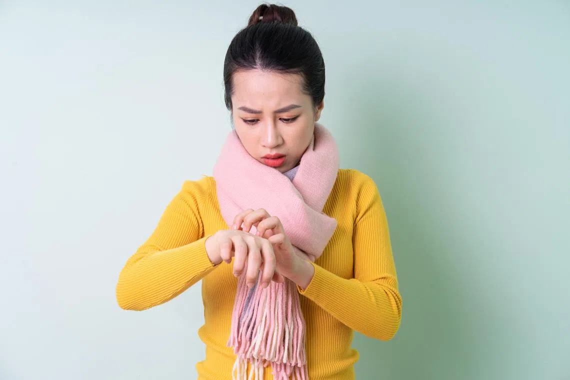 aneczema08-ol - Istockphoto - Beautiful young Asian woman wearing sweater on green background

buy this for life