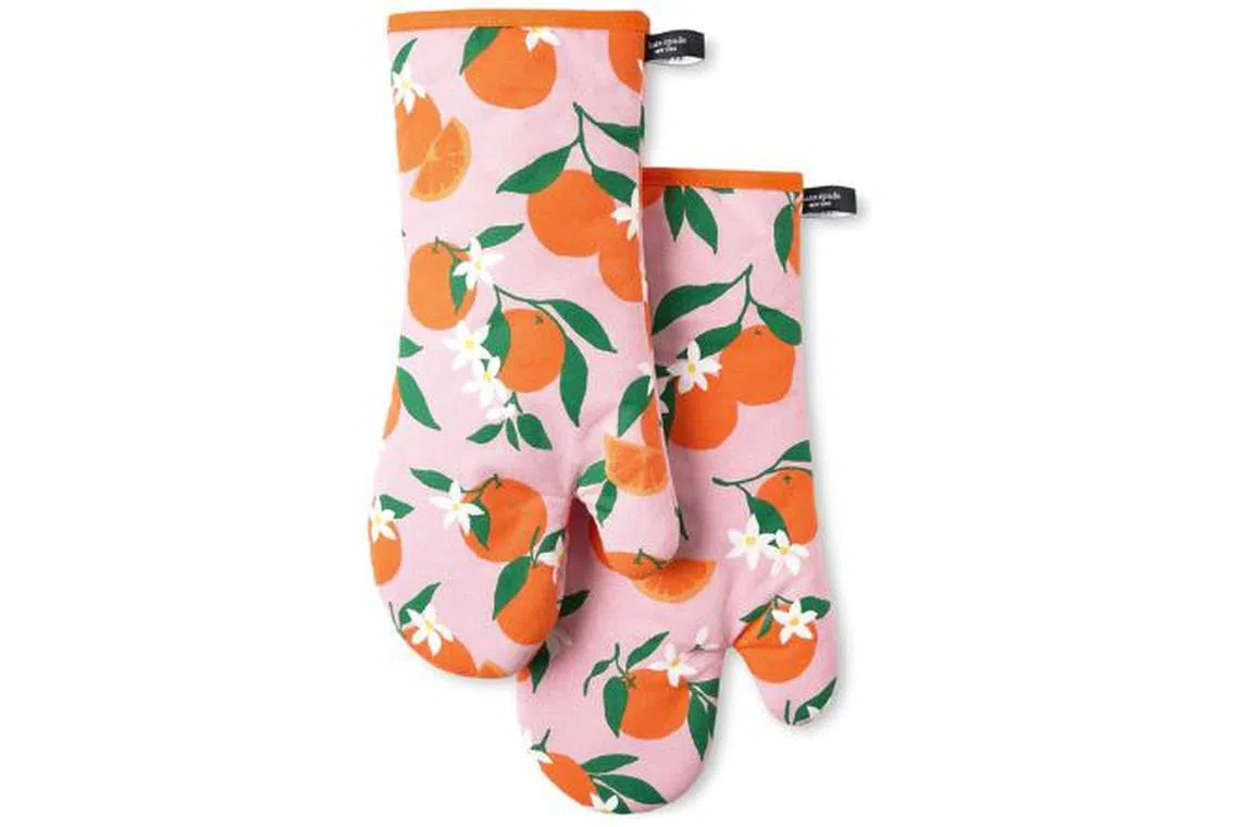 Kate Spade Squeeze The Day Oven Mitt