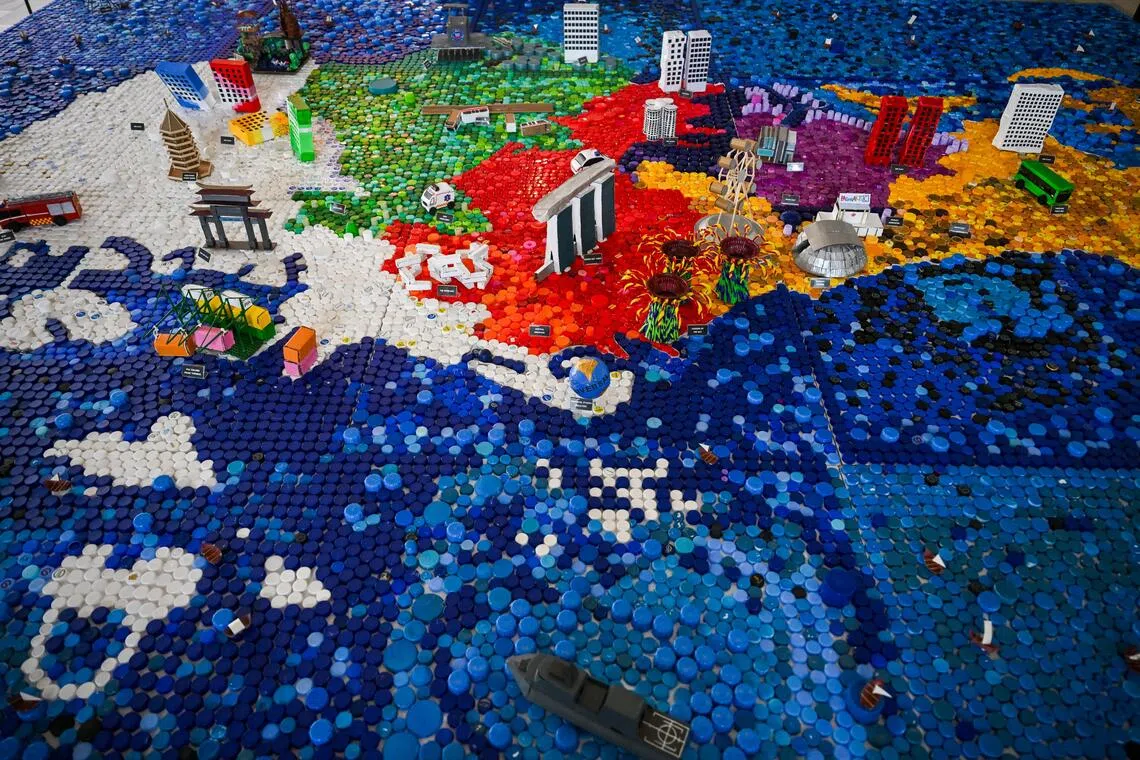 The giant map of Singapore can be found at the foyer at Rivervale Community Club.