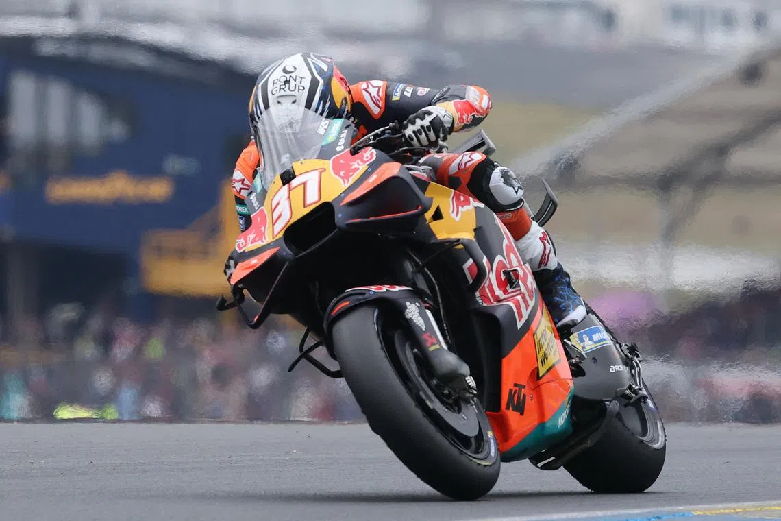 FILE PHOTO: MotoGP - French Grand Prix - Bugatti Circuit, Le Mans, France  - May 10, 2026 Red Bull KTM Factory Racing's Pedro Acosta in action during the MotoGP race REUTERS/Stephane Mahe/ File Photo