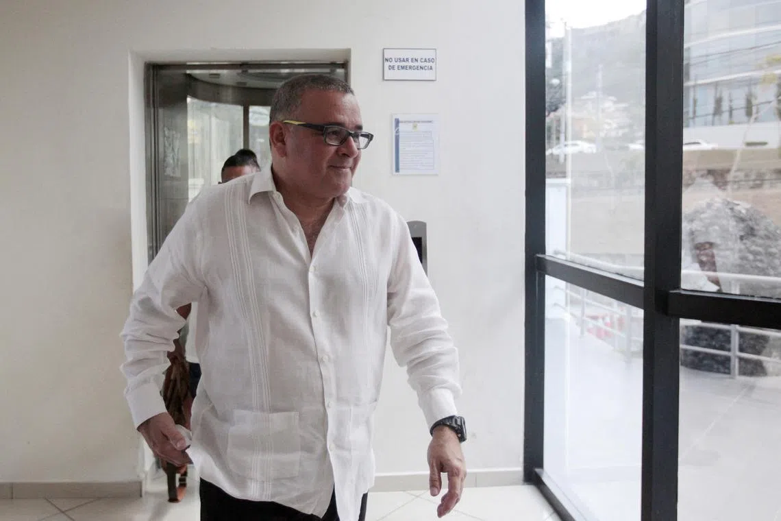 FILE PHOTO: Former president of El Salvador, Mauricio Funes, died in Nicaragua where he was living on Jan 21, 2025. He is seen here at the attorney general office in San Salvador February 3, 2016.  REUTERS/Jose Cabezas/File Photo